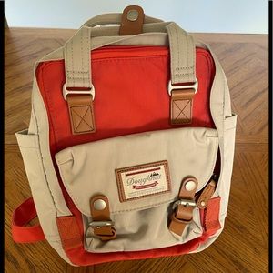 tas doughnut macaroon